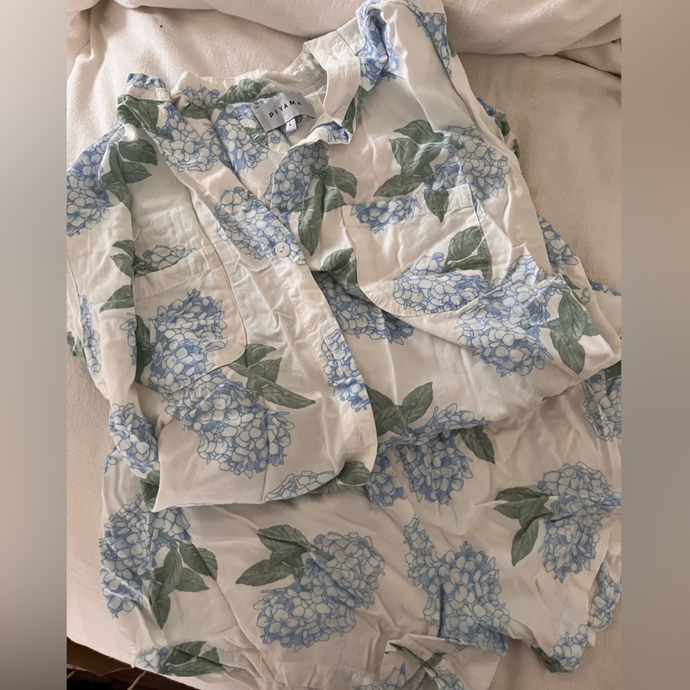 Piyama Blue Hydrangea pajama short set